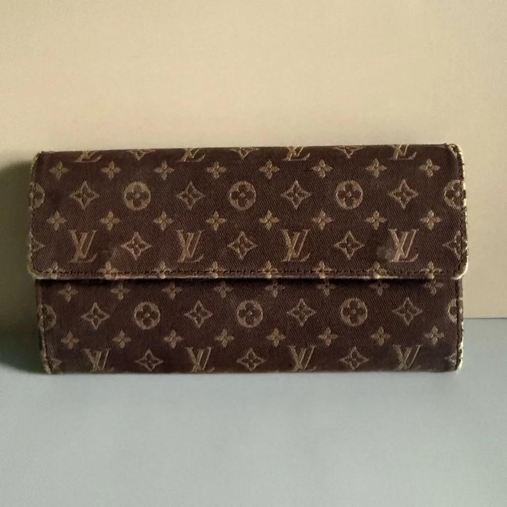 Louis Vuitton Classic Monogram Wallet, Louis Vuitton Monogram Denim Long Wallet
